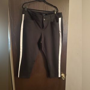 Torrid strip ankle trousers